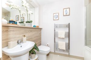 Main bathroom