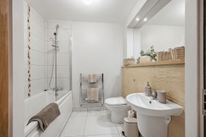 Main bathroom