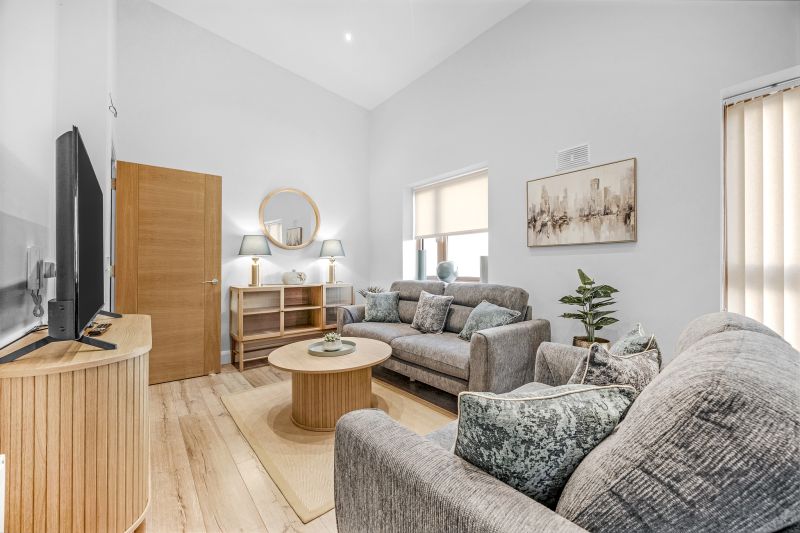 Living room, Lovely 2 Bedroom Apartment In Ashbourne