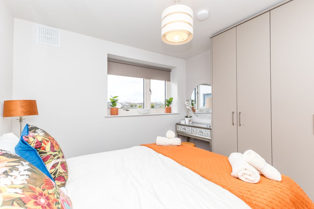 Main bedroom, New Three Bedroom Apt Ashbourne
