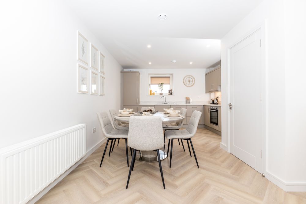 Dining area, New Three Bedroom Apt Ashbourne