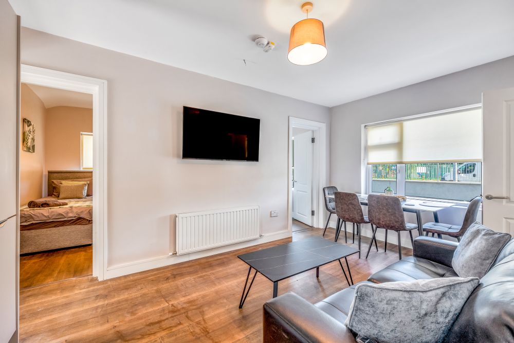 Living room, Quaint 3 Bedroom Cottage